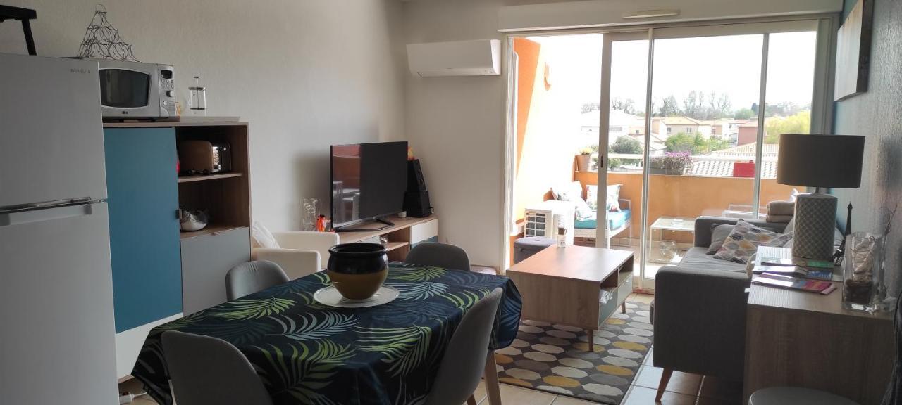 Appartement Avec Grande Terrasse A 15 Mn De La Mer Saint-Esteve  Экстерьер фото